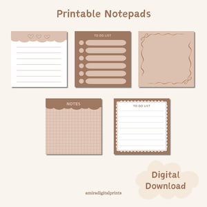 Puede incluir: Conjunto de blocs de notas imprimibles con cinco diseños diferentes. Los blocs de notas son marrones con líneas blancas y una variedad de bordes decorativos. Los blocs de notas están etiquetados como "To Do List" y "Notes".