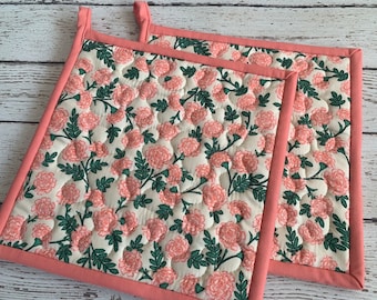 Rifle Paper Co. Potholders, Bramble Dianthus in Blush potholders, Set of 2 Quilted Pot Holders