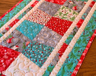 Quilted Table Runner, Christmas Table Topper,  Tablerunner, Christmas decor