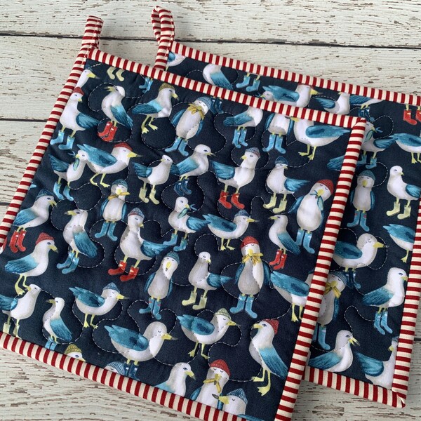 Set of 2 Seagull Potholders, Quilted Pot Holders, 8 1/2" x 8 1/2"