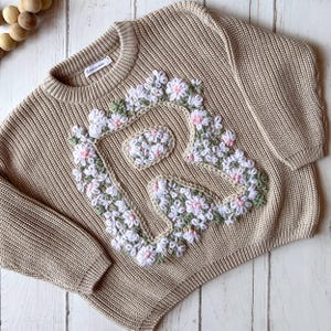 FLORAL LETTER JUMPER, Child Yarn Sweater, Handcrafted Knitwear, Floral Chunky Jumper, Initial Flower, Embroidered, handmade Statement Jumper