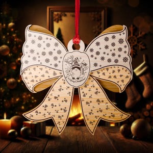 Papillon Ornamento di Natale SVG, ornamento di Natale con finitura in legno tagliato, decorazione per albero di Natale, palline di Natale svg, decorazione papillon di Natale