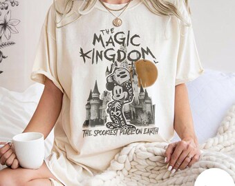 Retro The Magic Kingdom Mickey Halloween Shirt, Mickey Halloween Tee, Disneyland Halloween Family Trip Tee, Halloween Party 2025 Tee