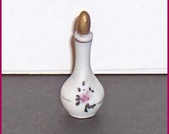 Ideal Porcelain Decanter    Petite Princess Dollhouse Miniature  Accessory