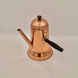 Coppercraft Guild Copper Teapot Turkish Coffee Maker Vintage Wooden Side Handle Home and Living Kitchenware Cookware Kitchen Decoration