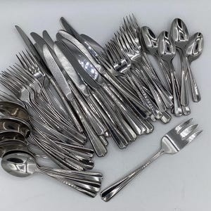 Oneida Gala Impulse 61 Piece Flatware Set Stainless Steel Silverware Vintage Tableware Replacement