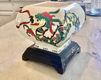 東洋の手描き陶器、花と蝶の花瓶 - Etsy 日本