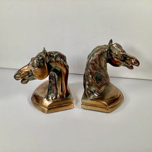 MCM Horse Bookends Western Equestrian Library Home and Living Rustic Decor Metal Horses Figurines Country Cottage Farmhouse Shelf Decoration