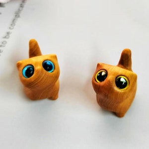 Handmade Wooden Cat Figurine, Wooden Sculpture, Cat Wooden Ornaments, Animal Ornament, Desk Decor, Animals Lovers Gift,Unique Cat Lover Gift