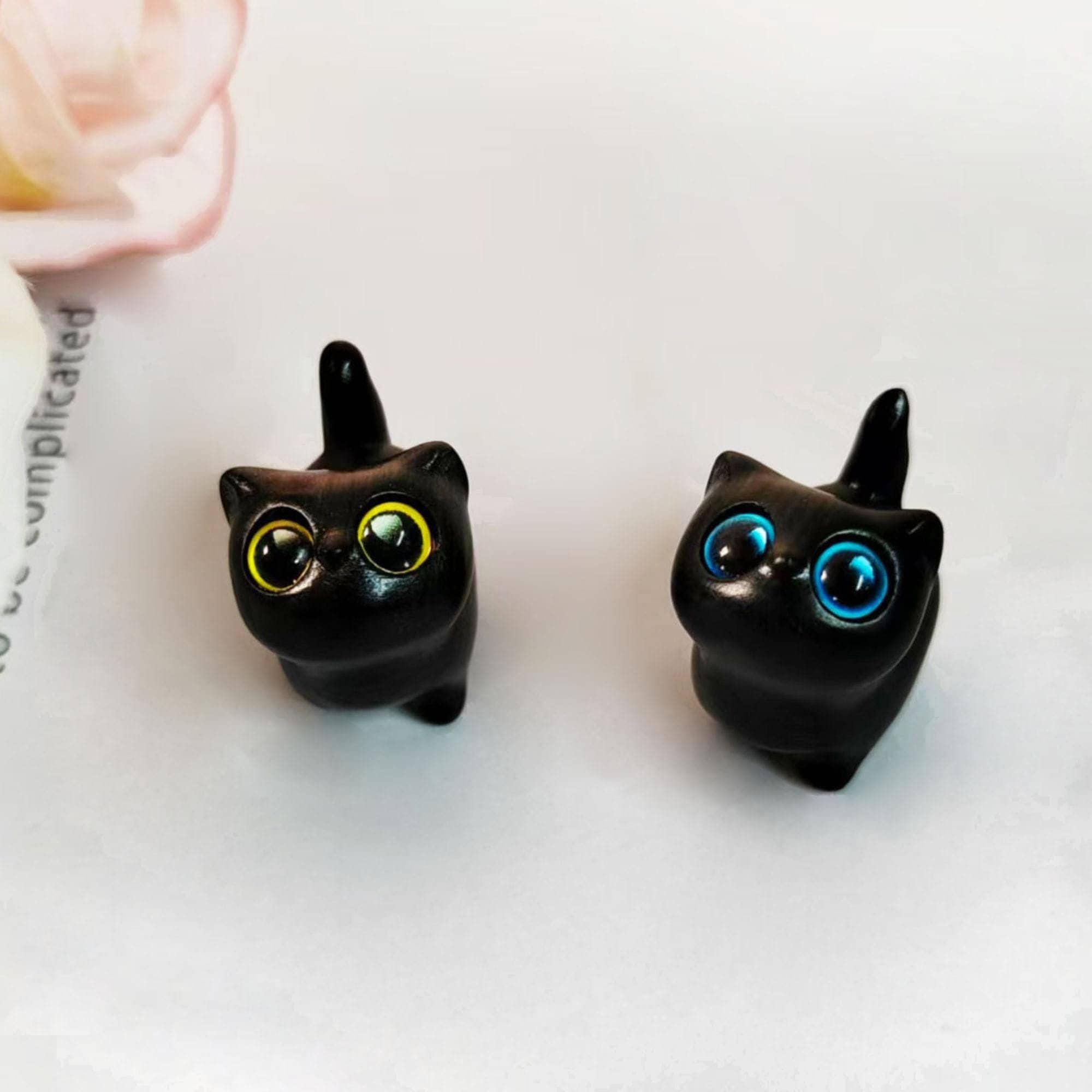 Vente Statuette Figurine Chat Noir couché sur Grimoires "The Witching