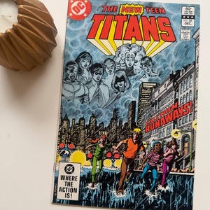 1982 key -- New TEEN TITANS #26 | Robin, Starfire, Raven - Vintage comic book Dc | GREAT Condition | 1st appearance of Terra