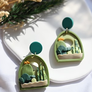 Handmade Polymer Clay Earring, Floral Spring Earrings, lightweight earrings, Lime Cream Clay Earrings