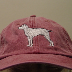Weimaraner Mom Ponytail Trucker Hat – Distressed Cotton Cap With Ponytail Hole, Adjustable Strap Back