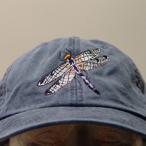 Gorra con diseño de insecto volador de LIBÉLULA - Gorra bordada para mujer y hombre - Gorra bordada de 24 colores para mamá y papá - Gorras con alas de depredador para jardín