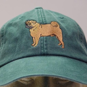 Gorra de perro carlino - Gorra de béisbol bordada para hombre, mujer, mamá y papá - Precio de la prenda bordada - Gorras unisex para adultos, perros y mascotas en 24 colores