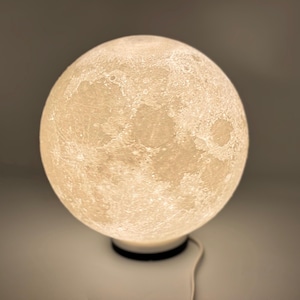 3D Printed Moon Lamp – Realistic Lunar Glow with Seamless Design, Modern Ambient Light for Bedroom Decor & Unique Gifts