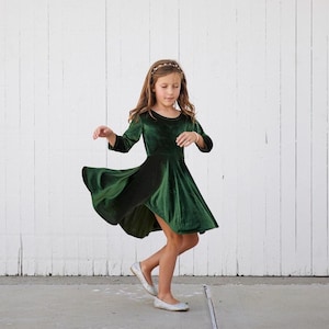 Girls Green Twirly Dress for Fall Photoshoots Winter Wedding Flower Girl Dress for Christmas Timeless Elegant Girls Demure Attire Red Dress