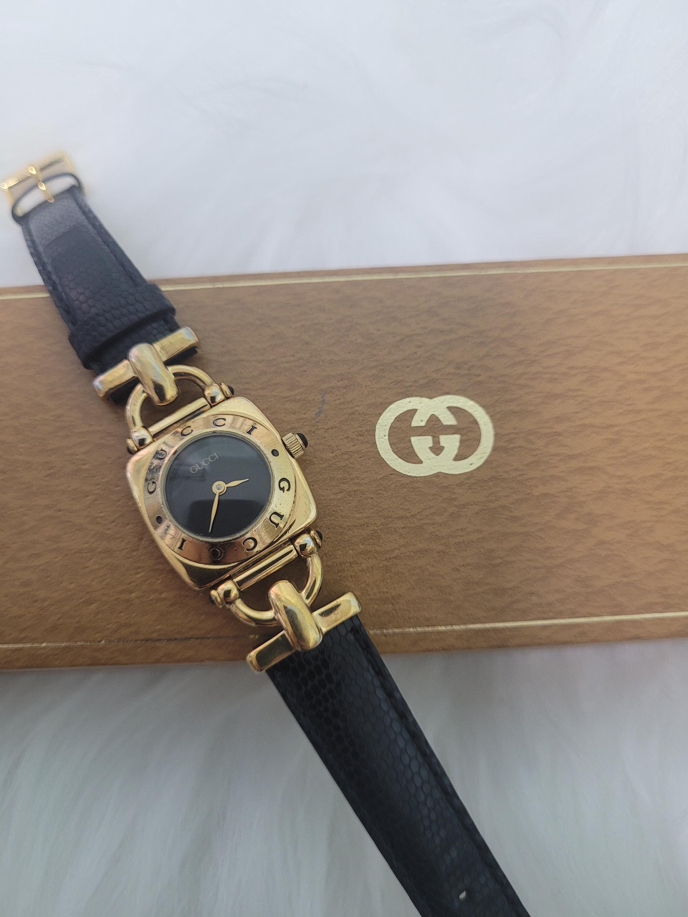 Vintage Gucci 6300L Gold Black Dial Swiss Made Cushion  display picture 2
