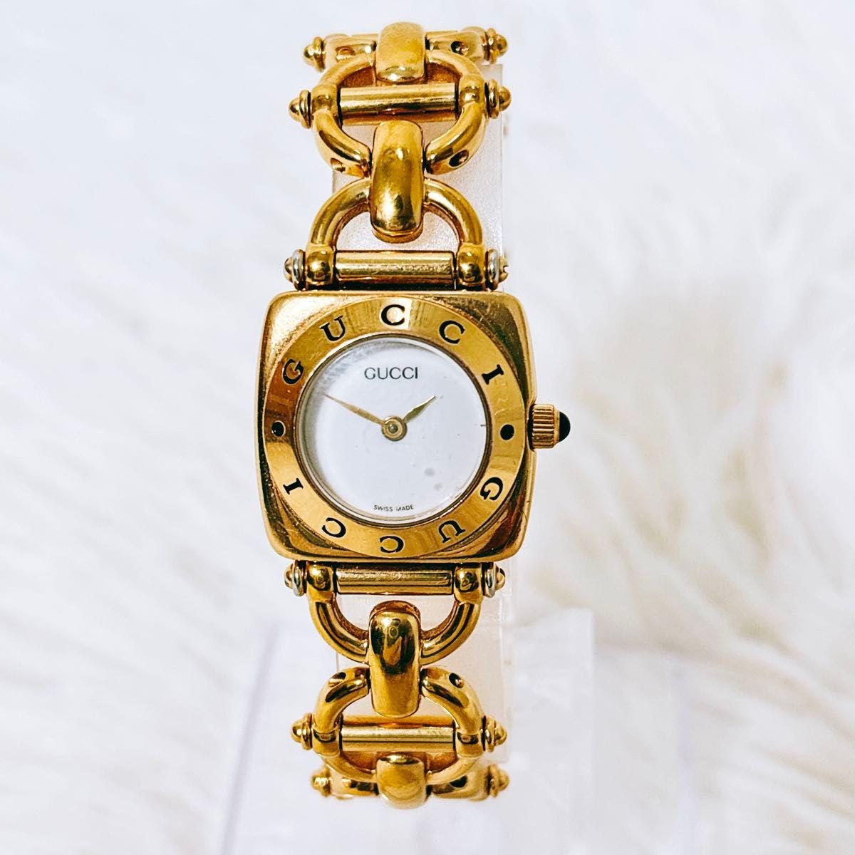 GUCCI 6400L レディースクォーツ腕時計 Vintage GUCCI Horsebit 6400L White Dial Gold Woman's Quartz Watch