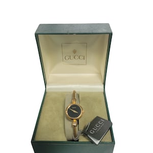 Vintage GUCCI 2700 2.L Black Dial Gold Qz Womens Watch comes with Box, Fast Fedex Delivery!