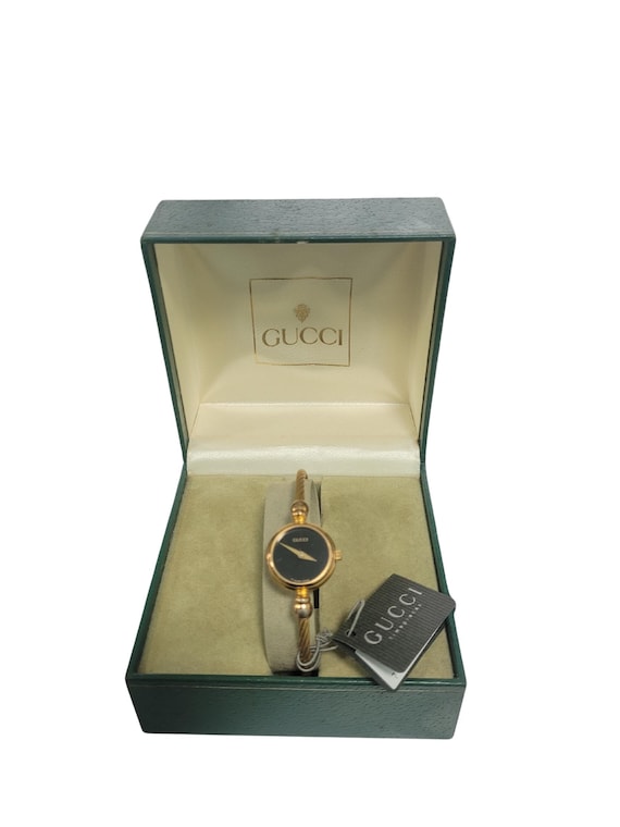 ヴィンテージ GUCCI 2700 2.L ブラック ダイヤル ゴールド QZ