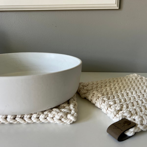 Crochet Hot Pad Trivet - chunky knit crochet - cotton - housewarming - natural housewares - rustic farmhouse - modern - FREE SHIPPING