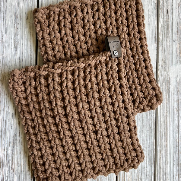 Crochet Hot Pad Trivet - chunky knit crochet - cotton - housewarming - natural housewares - rustic farmhouse - modern - FREE SHIPPING