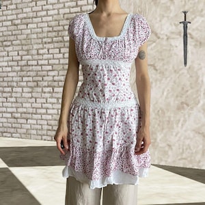 White and Pink Farmer’s Daughter Floral Square Neck Dress with ruffles and buttons
