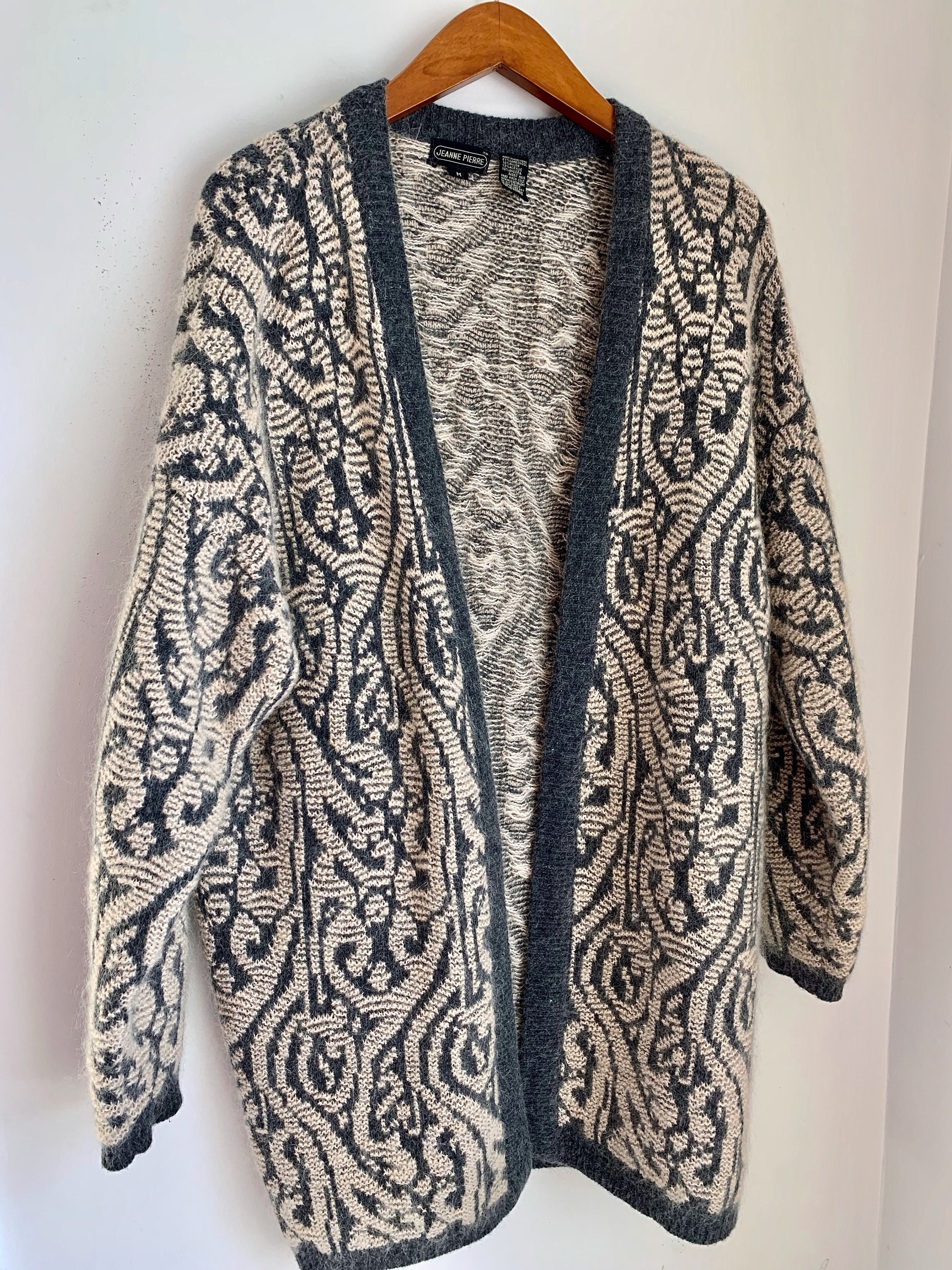 Vintage Jeanne Pierre Ladies Sweater 