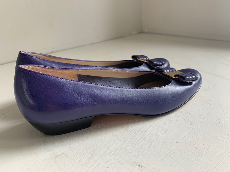 Vintage Salvatore Ferragamo Vera Pumps Purple 8AAAA - Etsy