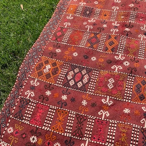 Vintage Turkish Kilim Hand loomed wool red patterned 10 feet long by 5 feet wide