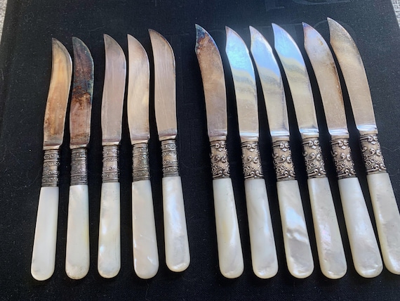 Antique Fruit Knives Mother of Pearl Handles 2 Sets Meriden Silver
