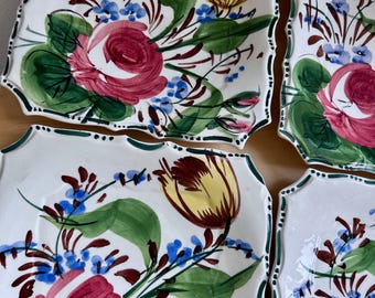 Early 20th century Italian Majolica Nova Rosa Pottery small plate set of 4