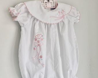 Vintage girls romper Glynne Percy white collared with pink bows 12 months