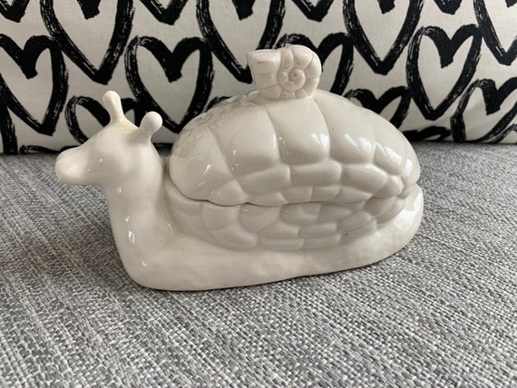 Vintage California Pottery Snail trinket box USA 209