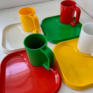 Vintage Ingrid picnic set with mugs multi-colored square plates yellow white green red