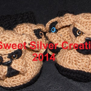 Cerberus - 3 headed bulldog - Slippers - will fit adult shoe size 8-1/2 to 13 CROCHET PATTERN ONLY