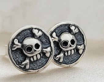 Skull & Crossbones Studs • Silver Skulls • Gift For Best Friend • Punk Style • Gothic • Jolly Roger • Memento Mori • Gift For Sailor