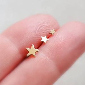 14k Gold Star Studs • Choose Your Size • Delicate  Studs • Gold Star Studs • Little Stud Earrings • Minimalist Earrings • Dainty Studs