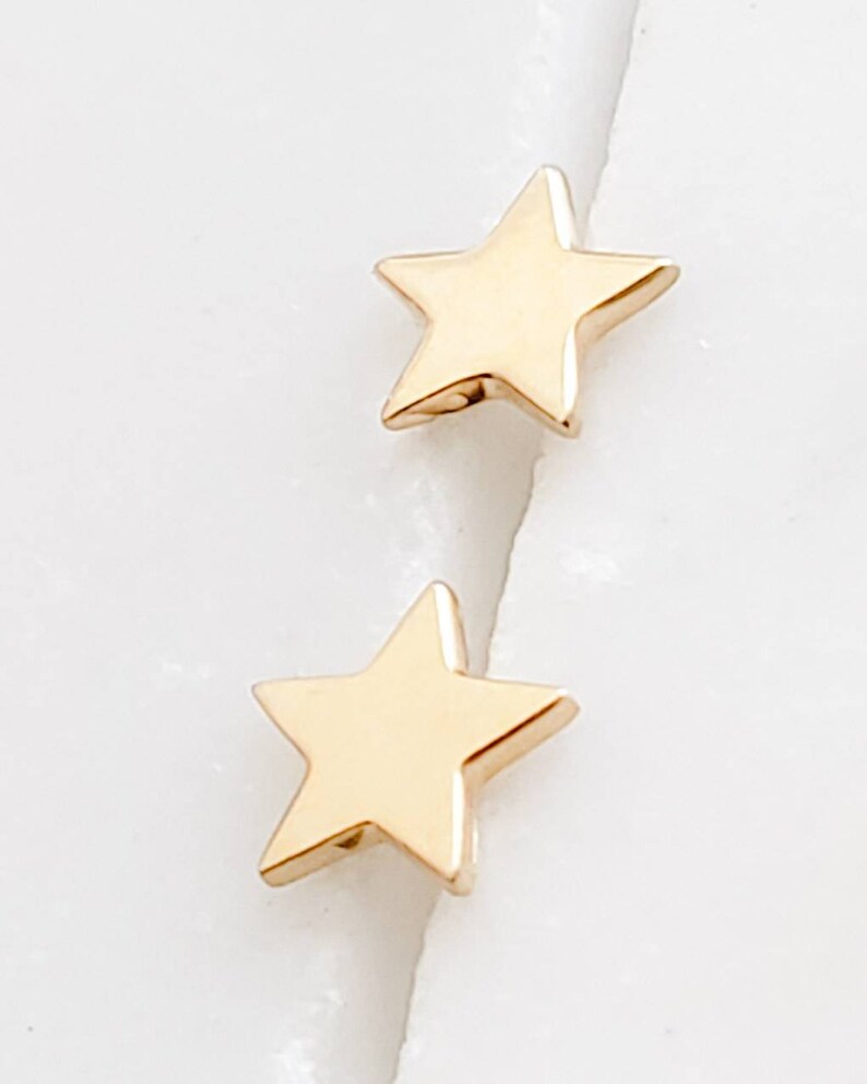 star studs gold