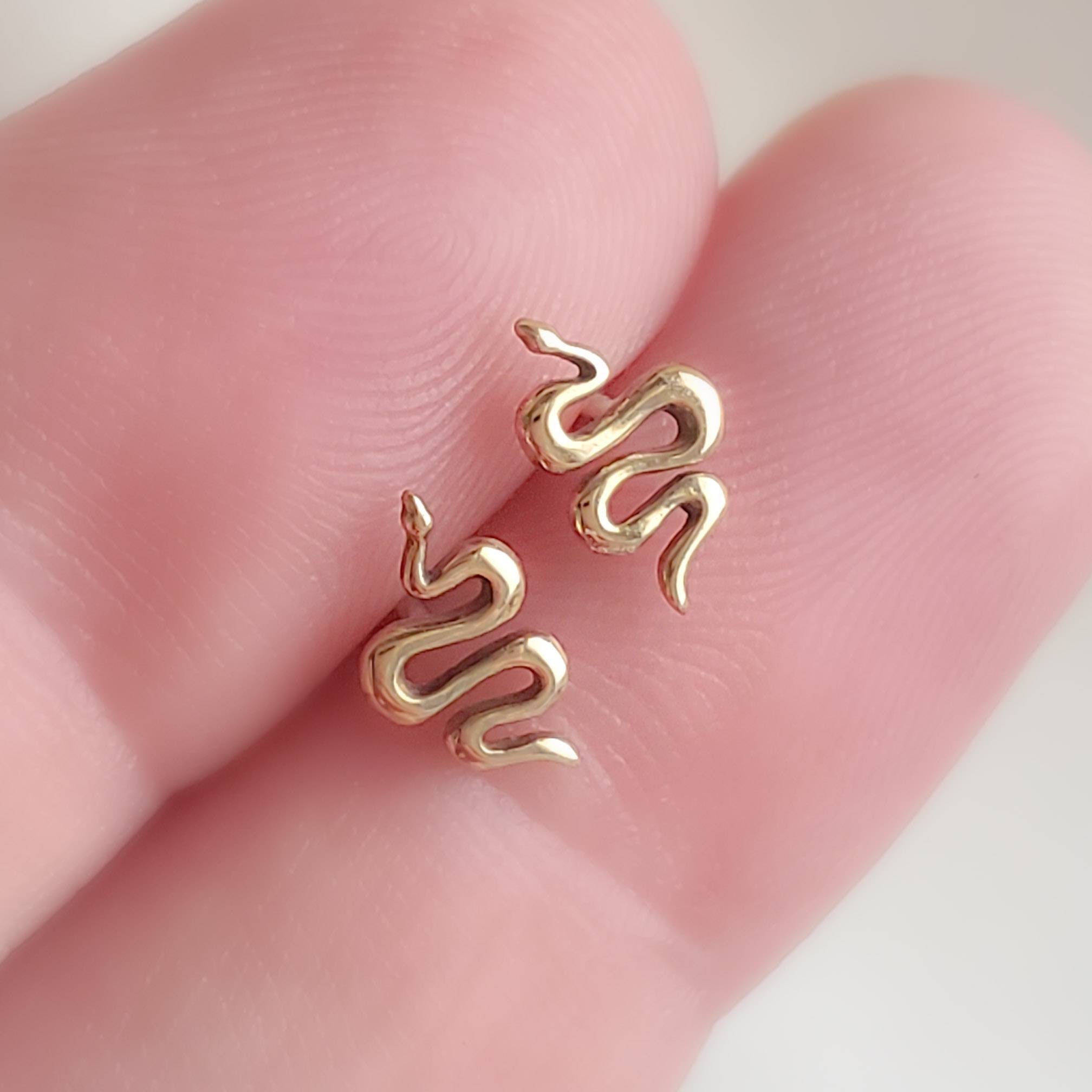 送料関税込【AMY O】Snake Pave Studs 14K Gold ピアス☆国内発 Shop Sydney Evan 14k Gold & Diamond Snake Stud