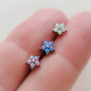 Daisy Opal Nose Stud • Dainty Flower L Bend • Surgical Steel • Fire Opals • Tiny Opal Flower • 20 Gauge • Nose Piercing • Body Jewelry