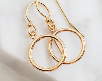 Dainty Open Circle Drops • Gold Dangle Earrings • Petite Circle Earrings • Everyday Minimal Earrings • Gold Circles • Modern Style Drops