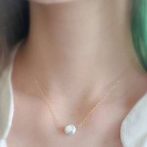 Tiny Coin Pearl Necklace • Single Pearl Necklace • Flat White Pearl • Minimalist Necklace • Bridesmaid Gift • Gift For Her • Delicate Chain