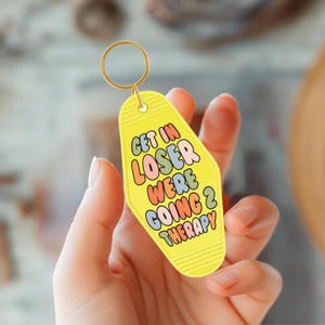 Motel Keychain, Trendy Hotel Keychain, Motel Keychains, Vintage Keychain, Retro Keychains, Keychain Gift, Going 2 Therapy Keychain
