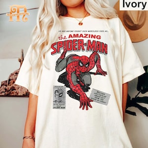 Camiseta com capa de quadrinhos retrô do Homem-Aranha em cores confortáveis