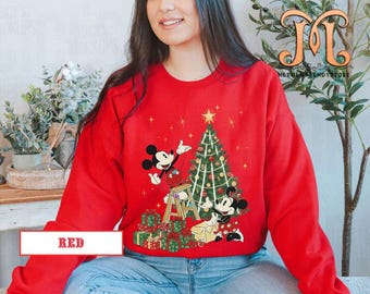 Sudadera retro de Mickey y Minnie bajo el árbol de Navidad, sudadera navideña de Disney Mouse, sudadera navideña de pareja de Disney, camiseta de Disneyland