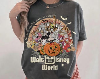Musse Pigg och vän Halloween-tröjor, Den mest magiska platsen på jorden-tröja, Musse Piggs inte så läskiga fest, Disney Halloween-familjeresa-tröja