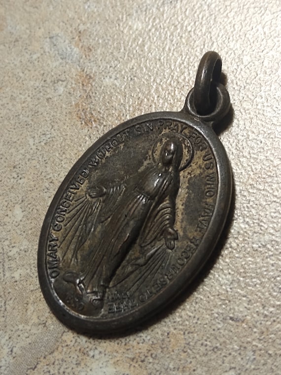 Virgin Mary Miraculous Mary medallion Oval Sterling s… - Gem