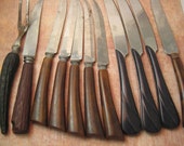 Set of 5 Brown bakelite knives Fiesta knives and mismatched collection of 11 pieces flatware